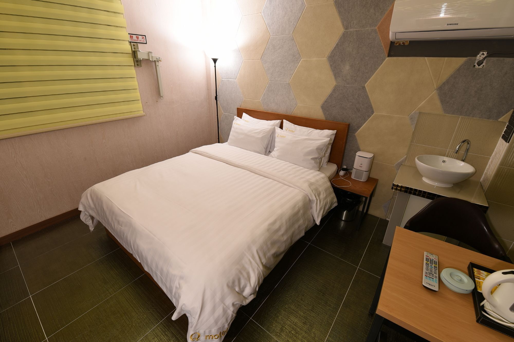 Jecheon Q Motel Экстерьер фото