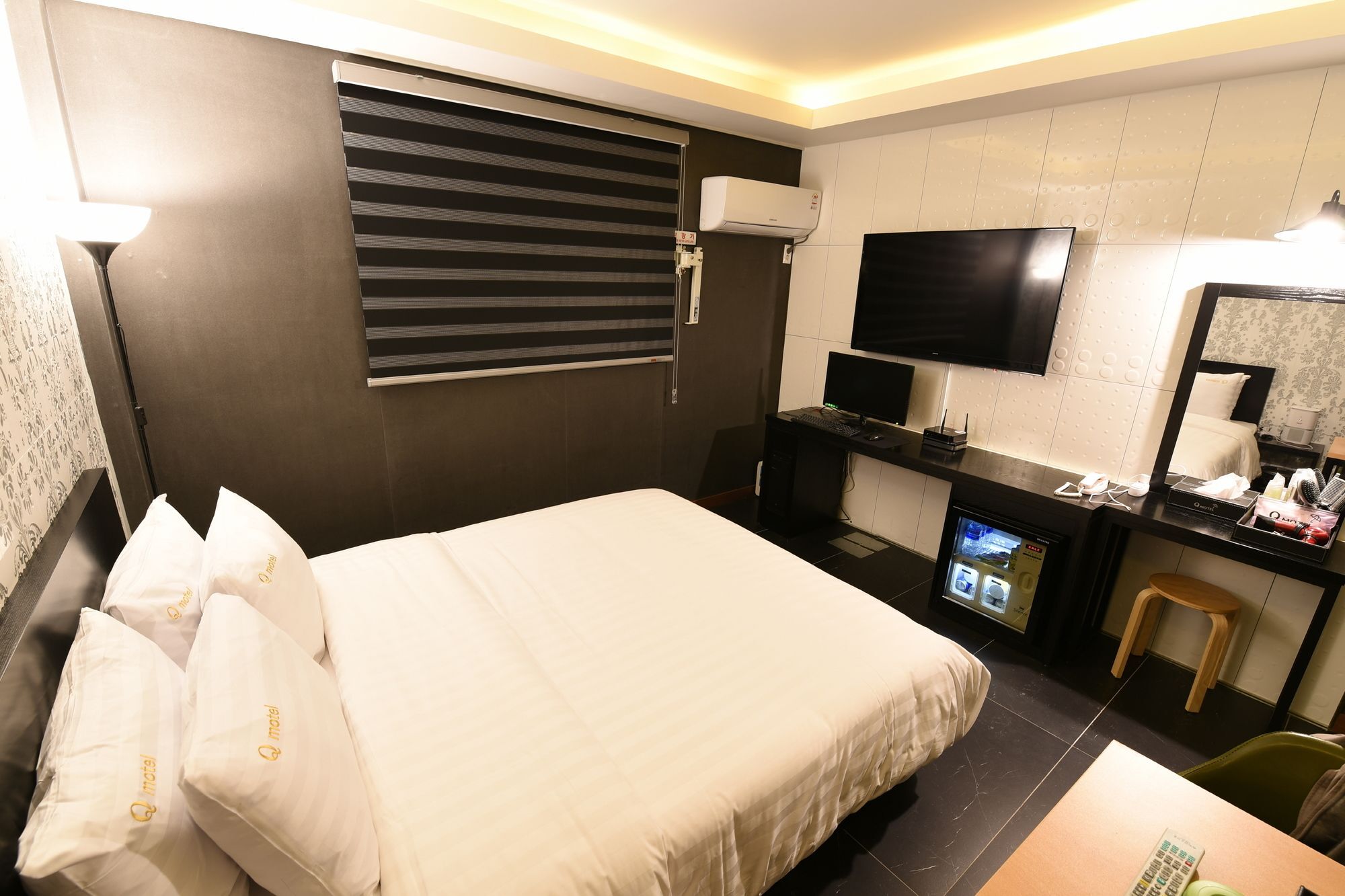 Jecheon Q Motel Экстерьер фото