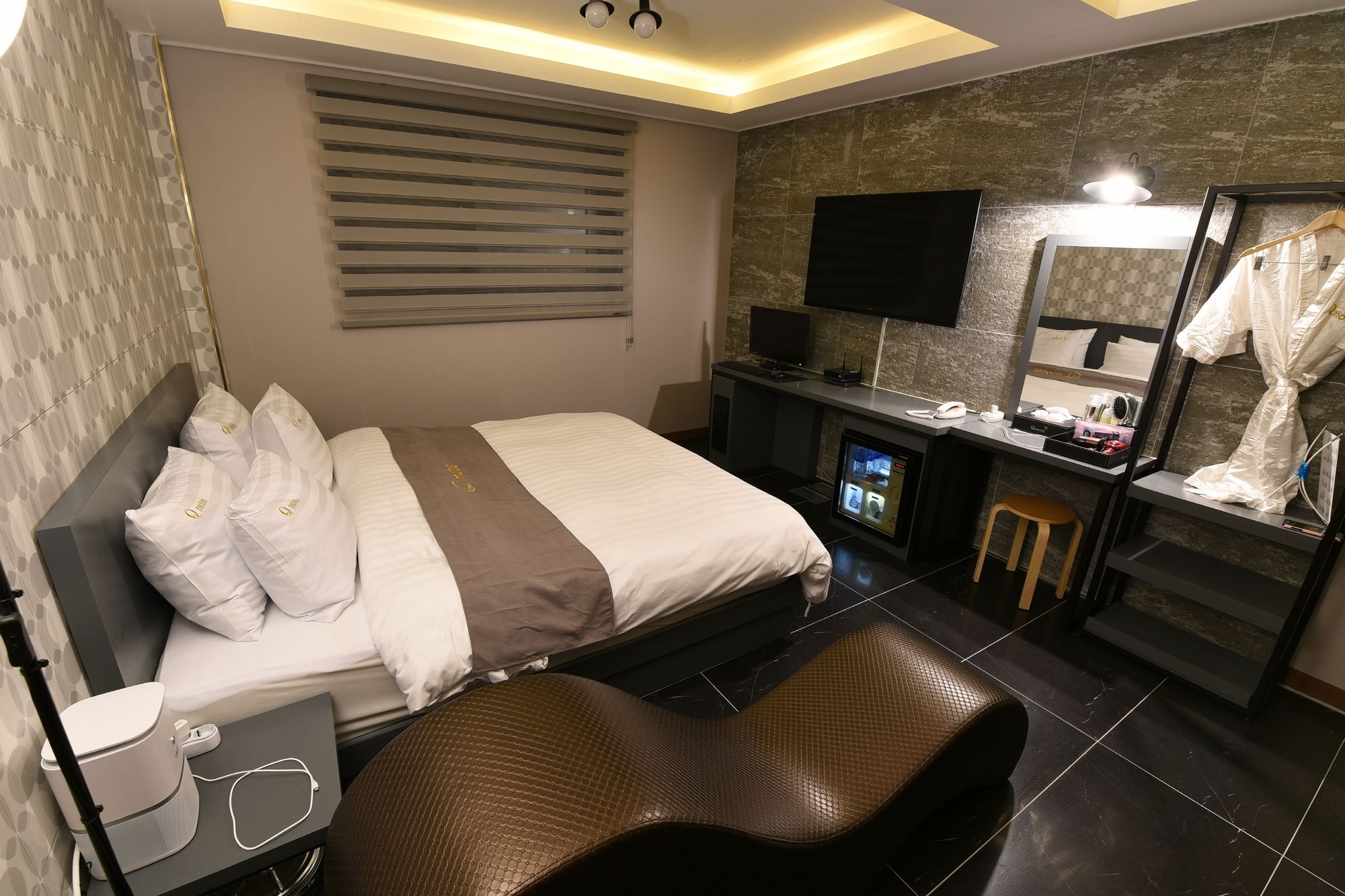Jecheon Q Motel Экстерьер фото